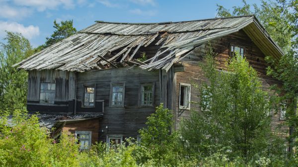 Cottage Demolition in Bloomington